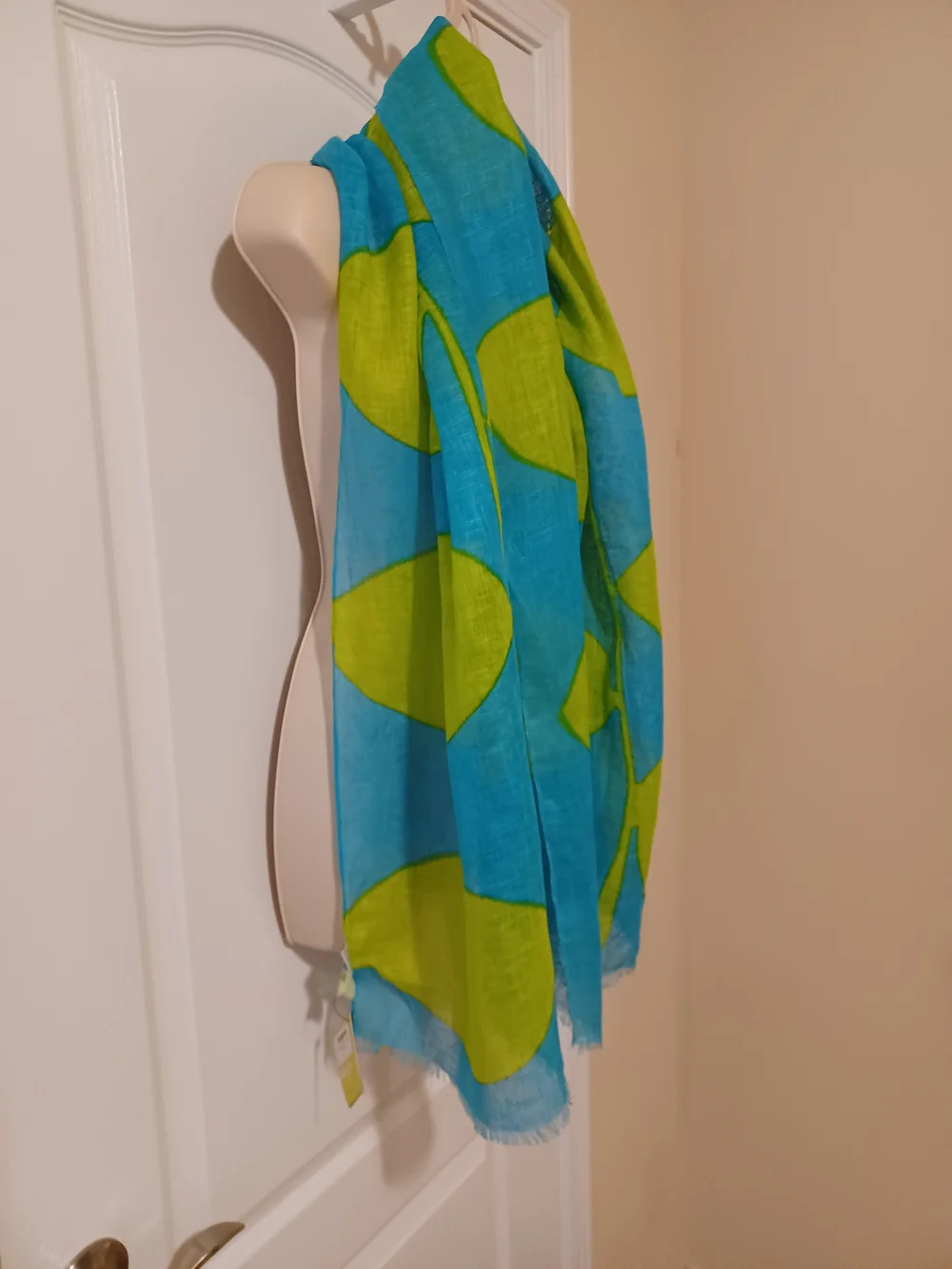 100% Linen Turquoise and Lime Leaf-Print Lightweight Scarf